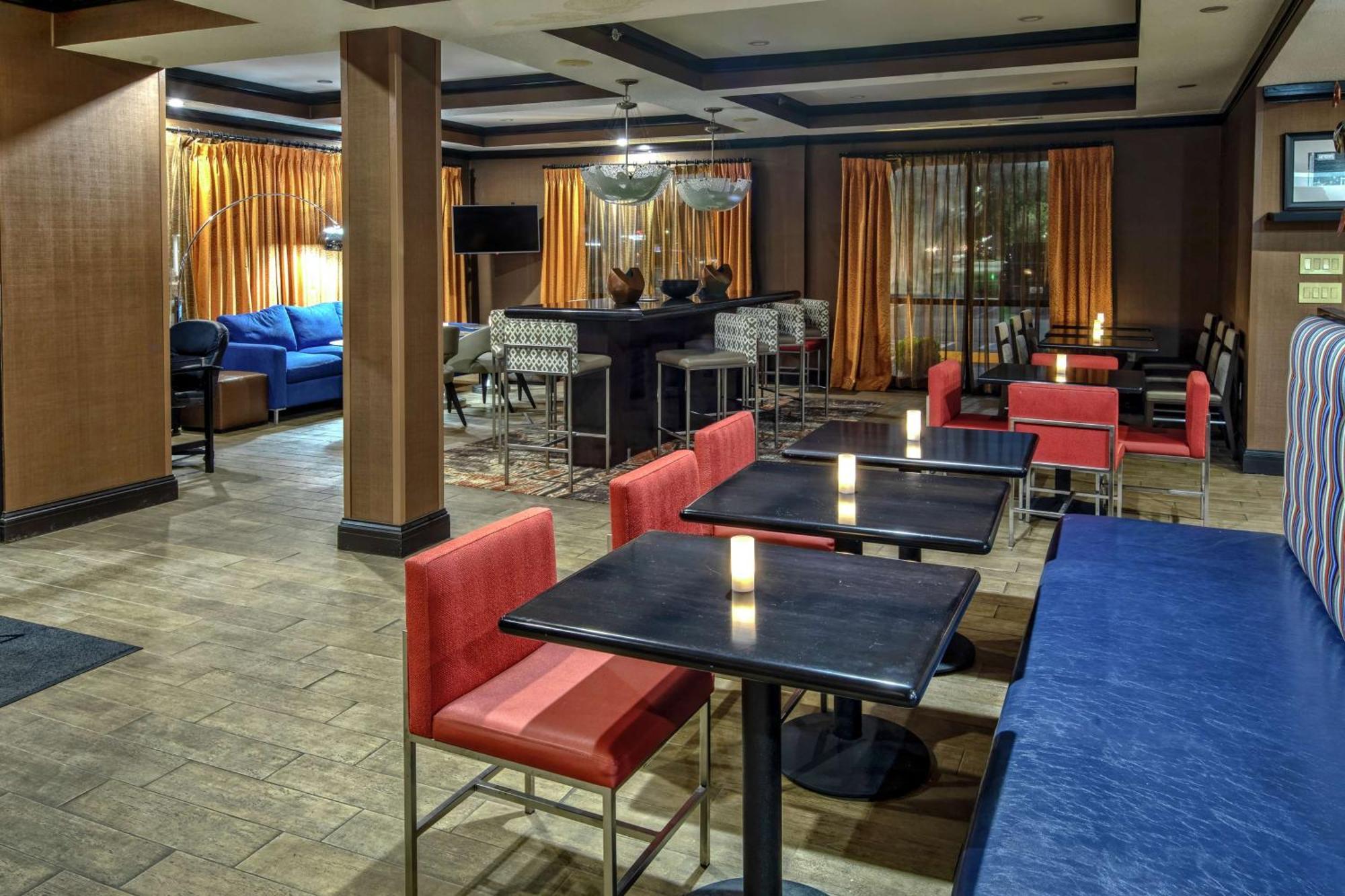 塔拉霍马 土拉荷马汉普顿旅馆酒店 外观 照片